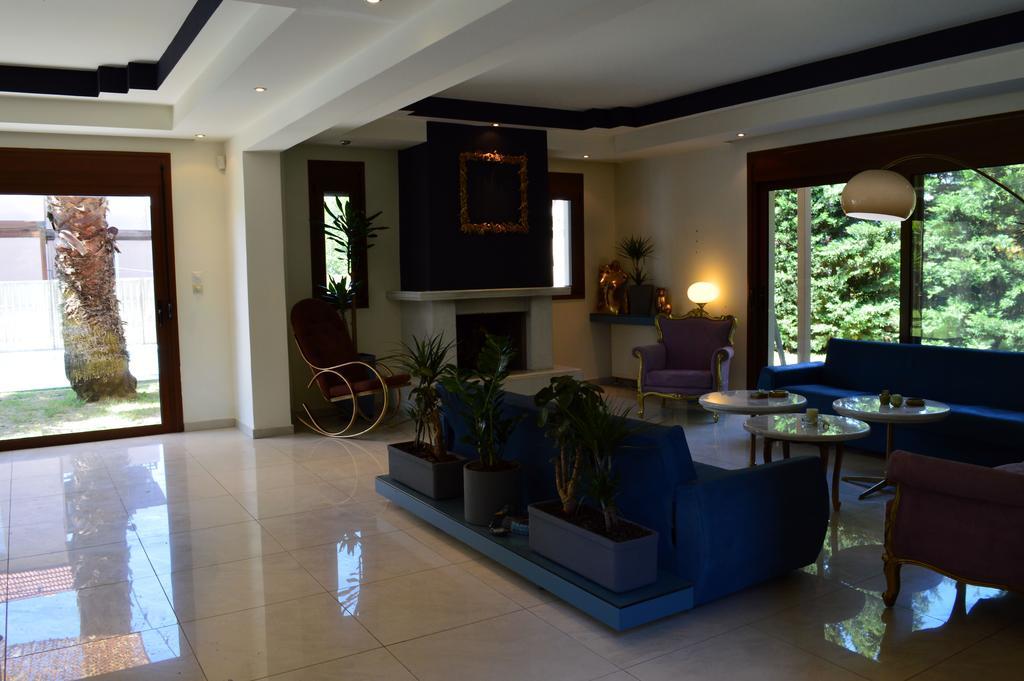 Gold Luxury Villa